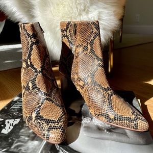 Madewell | The Fiona Boot | US W8 | Snake Embossed Leather